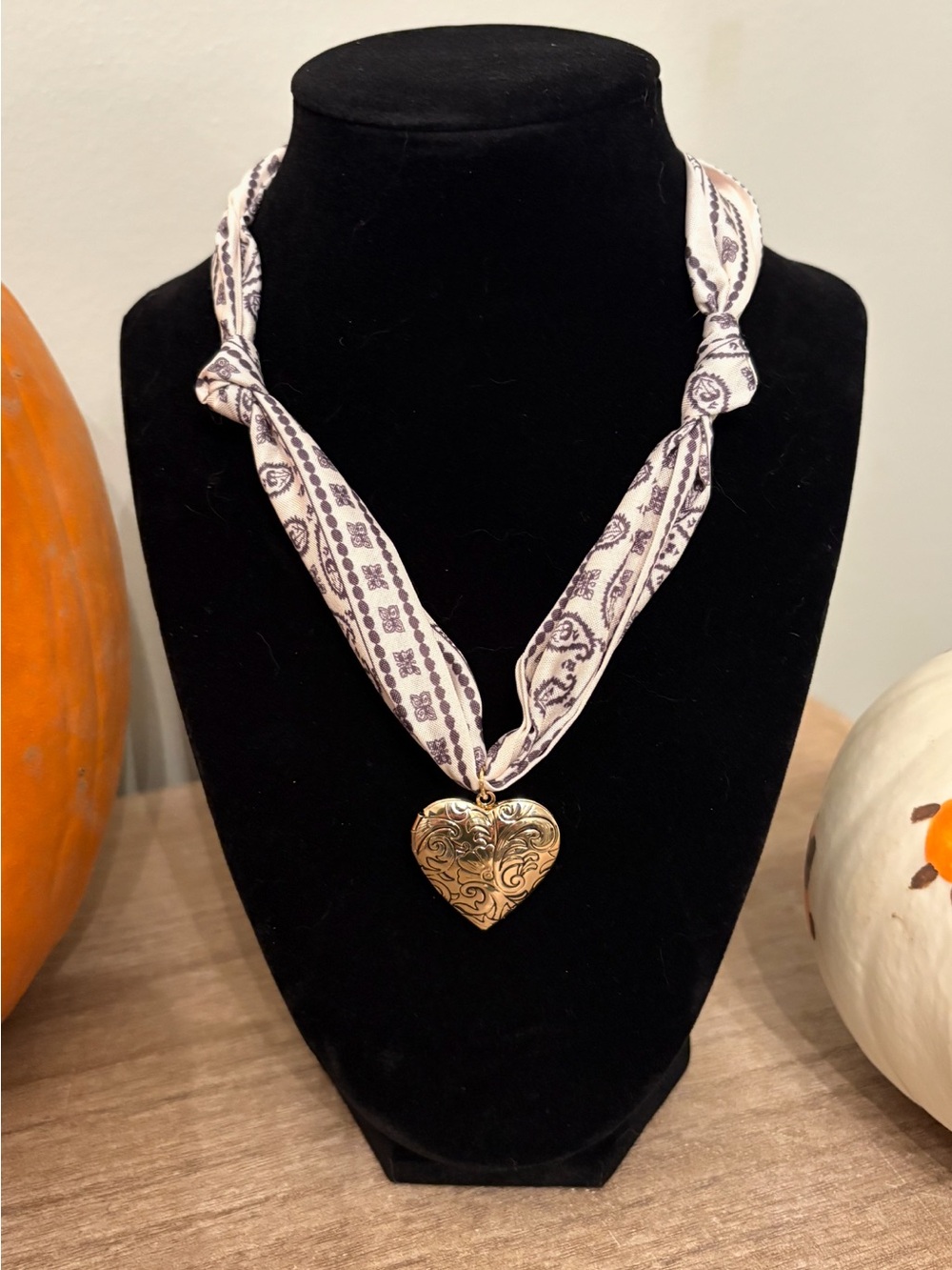 Heart Pendant Scarf Necklace - Gold Heart on Cream & Black Scarf